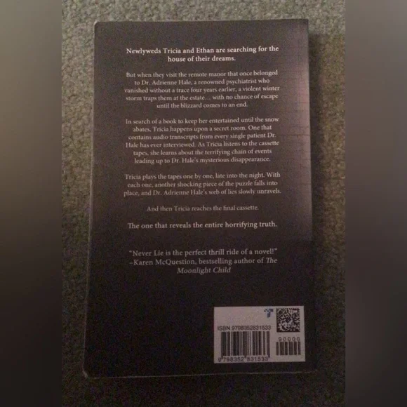 Never Lie by Freida McFadden - Picture 3 of 4